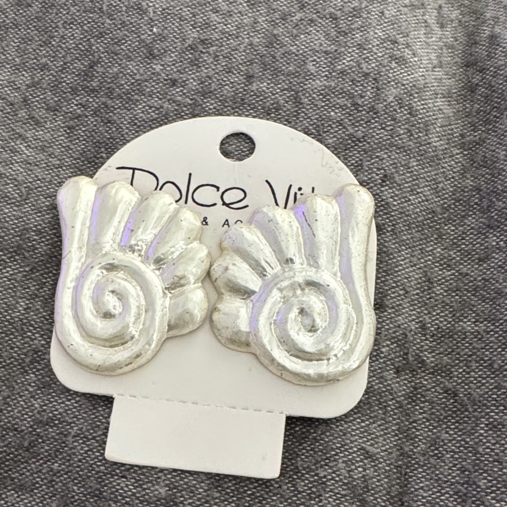 RARE Vintage Dolce Vita Women Shiny Silver Earrings